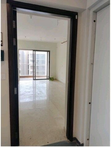 Building Lobby in 2 BHK Apartment at Kalpataru Paramount, Kapur Bawdi – for Rent
