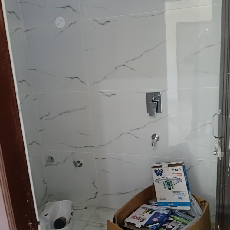 Bathroom, gms road 2 Bedroom 1000 Sq.Ft. Builder Floor In Gms Road Dehradun 9310663