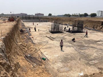 2 BHK Apartment For Sale in Nh 24