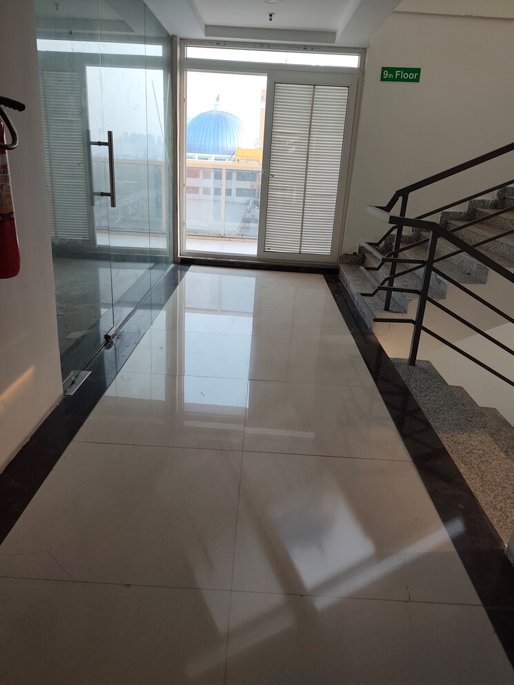 Balcony, spectrum-metro Commercial Office Space 325 Sq.Ft. In Sector 75 Noida 9310747