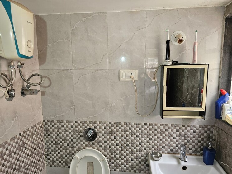 Bathroom, ssd-goregaon-pearl-chsl 3 Bedroom 1057 Sq.Ft. Apartment In Goregaon West Mumbai 9310815