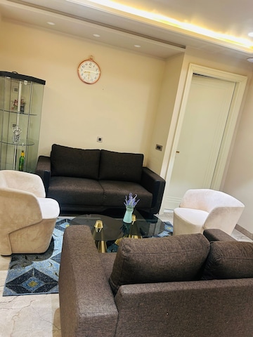 Living Room in 3 BHK Builder Floor at Unitech South City II, Sector 50 – for Rent