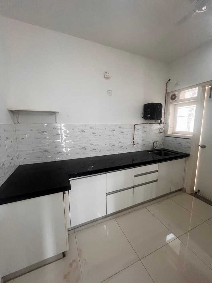 Kitchen, amanora-gold-towers 2 Bedroom 646 Sq.Ft. Apartment In Hadapsar Pune 9310857