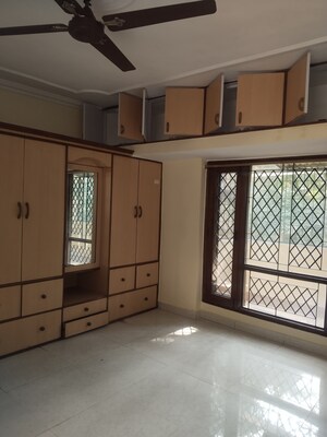 Bedroom in 3 BHK Apartment at Sarita Vihar – for Rent