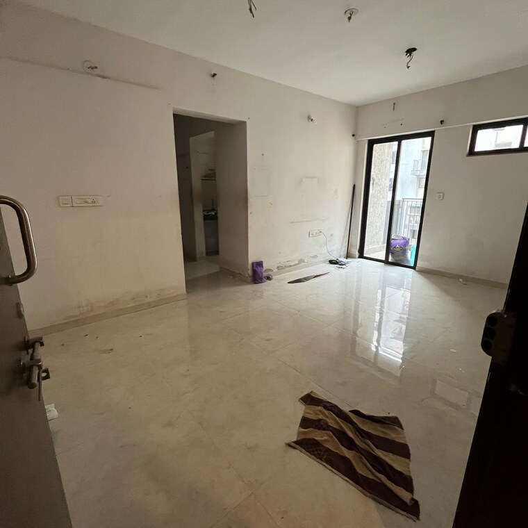 Room, lodha-palava-eviva-k-to-t-urbano-a-c-f-and-i-to-t 1.5 Bedroom 638 Sq.Ft. Apartment In Taloja Bypass Road Thane 9310938