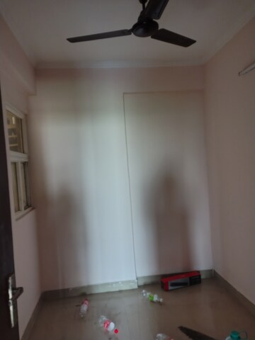 Furnished Amenities in 2.5 BHK Apartment at Amrapali Leisure Park, Amrapali Leisure Valley – for Rent