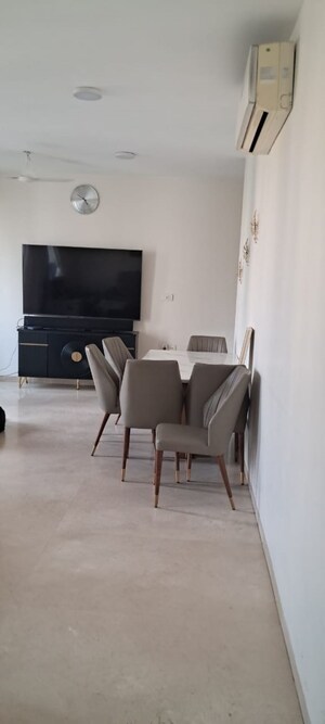 Building Lobby in 3 BHK Apartment at Oberoi Exquisite Goregaon, Goregaon East – for Sale