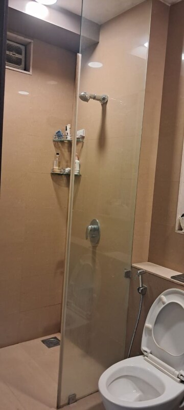 Bathroom in 3 BHK Apartment at Oberoi Exquisite Goregaon, Goregaon East – for Sale
