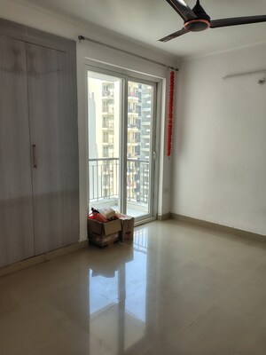 Furnished Amenities in 3 BHK Apartment at Amrapali Leisure Park, Amrapali Leisure Valley – for Rent