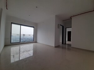 Room in 2 BHK Apartment at Gulmohar CHS Goregaon, Goregaon West – for Rent