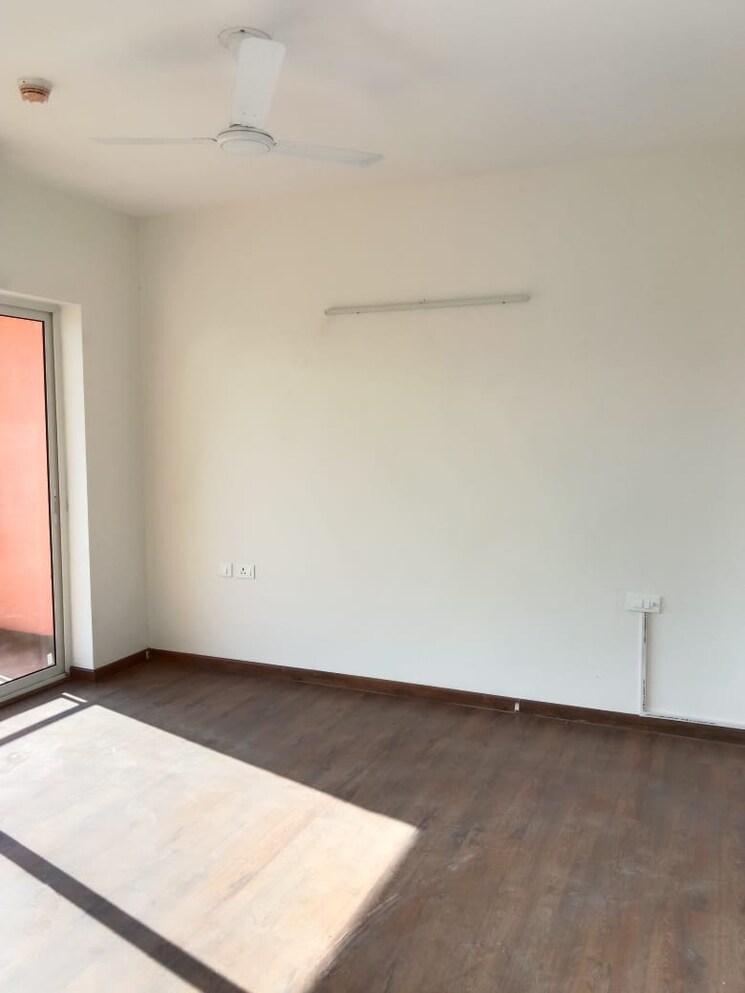 Room, shapoorji-pallonji-joyville-gurgaon 3 Bedroom 1852 Sq.Ft. Apartment In Sector 102 Gurgaon 9311068