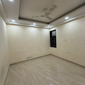 Room in 2 BHK Apartment at Palm Residency Chhatarpur, Rajpur Khurd Extension – for Rent