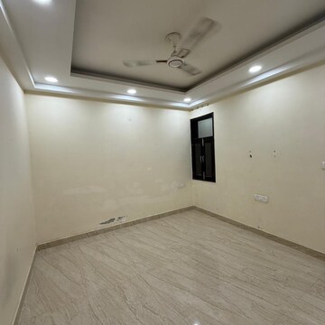 Room in 2 BHK Apartment at Palm Residency Chhatarpur, Rajpur Khurd Extension – for Rent