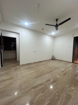 Room in 3 BHK Apartment at Goel Ganga Utopia, Bavdhan – for Rent