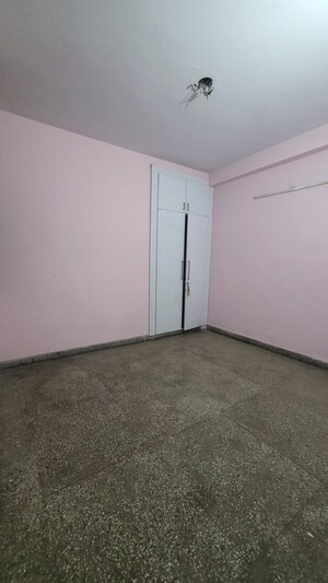 Bedroom in 2 BHK Builder Floor at Dilshad Colony – for Rent