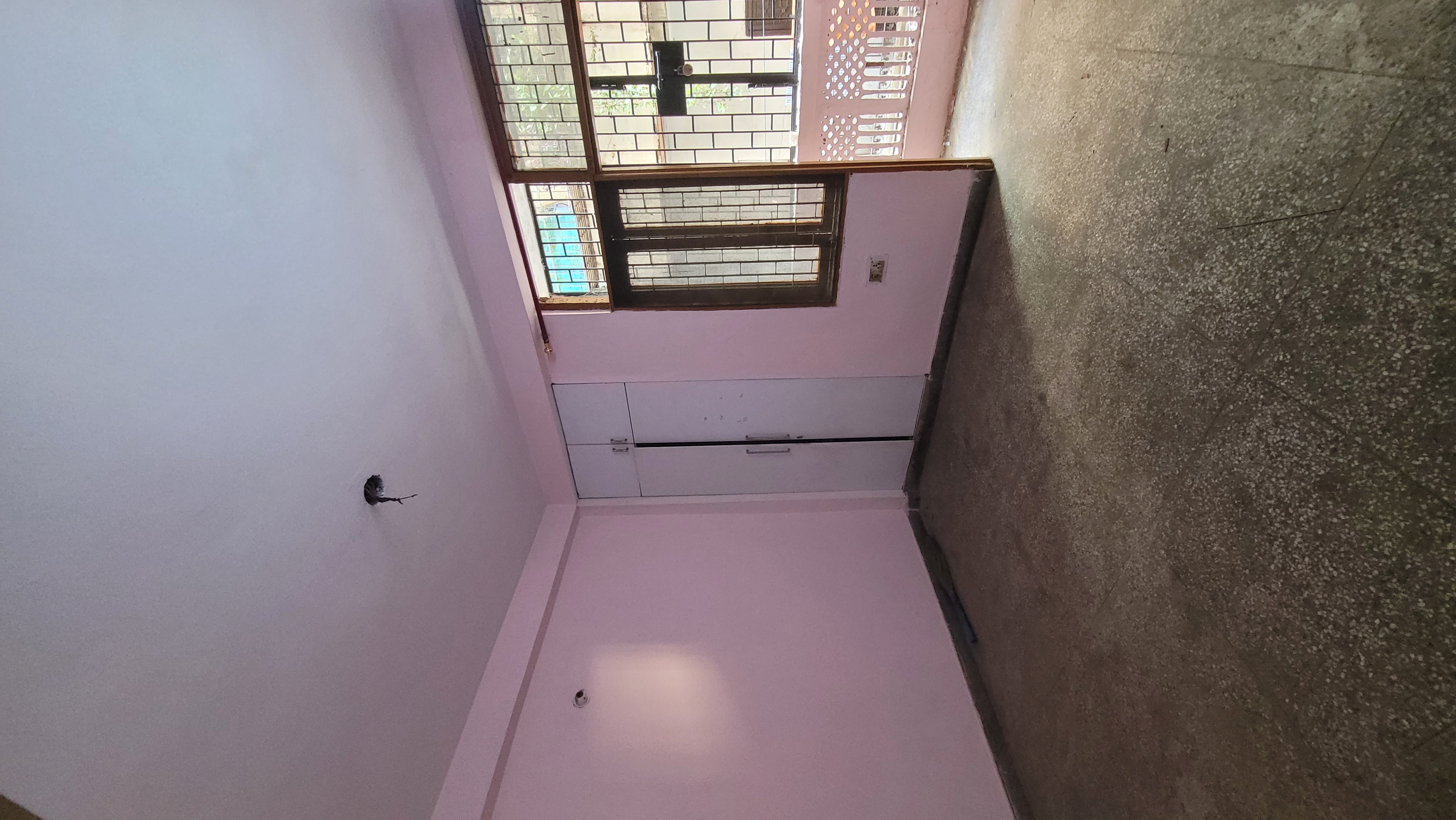 2 BHK + Study Room Builder Floor For Sale in Dilshad Colony