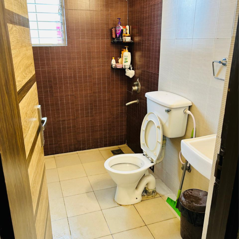 Bathroom, gangotri-pratistha 2 Bedroom 950 Sq.Ft. Apartment In Bablatala Kolkata 9311203