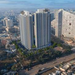 2 BHK + Servant Room Apartment For Sale in Amanora Ascent Towers