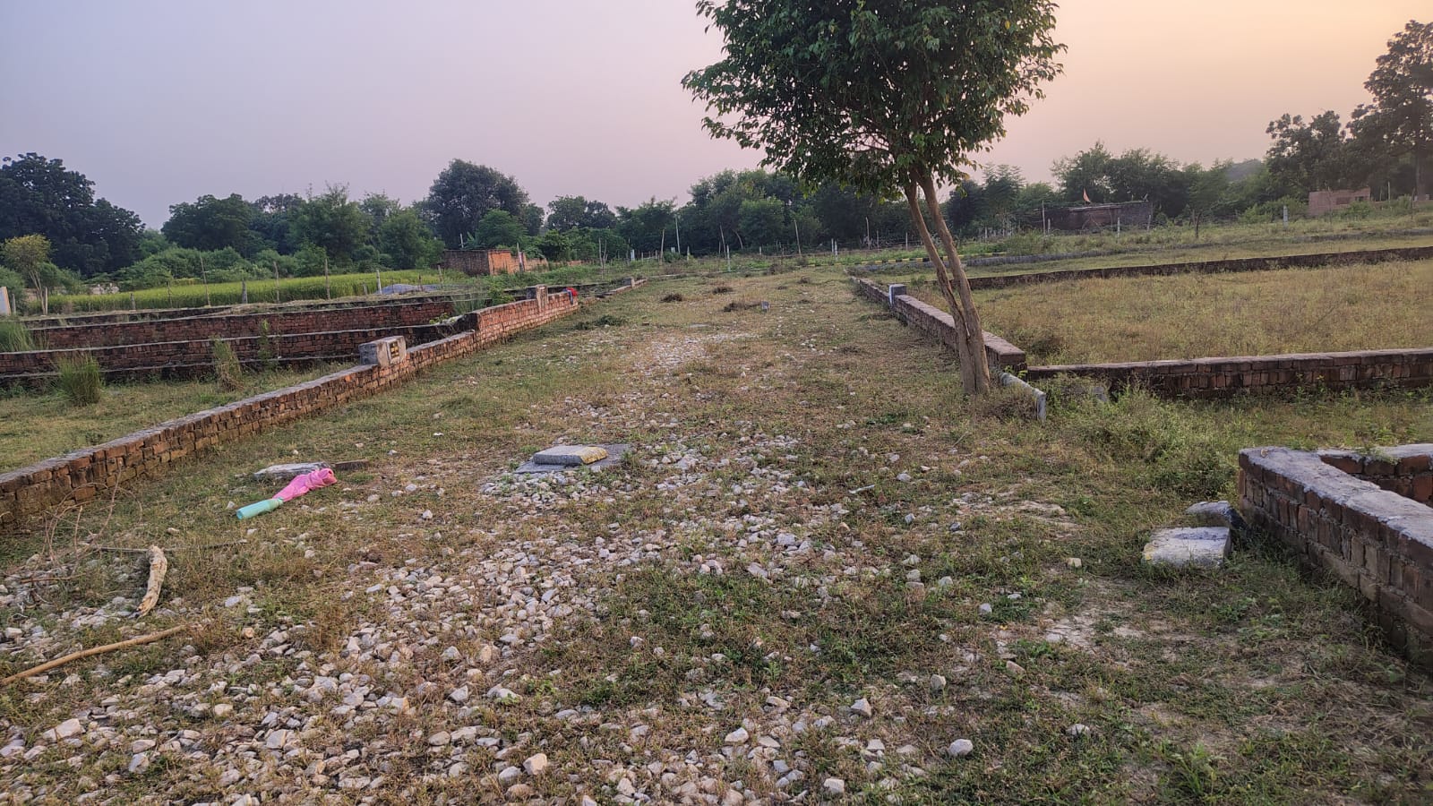 Plot For Sale in Imperial City 