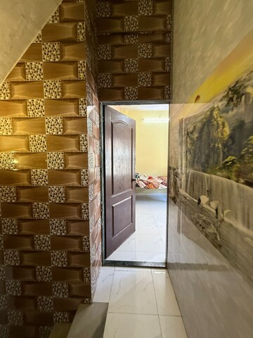 Staircase in 2 BHK Apartment at Seawoods – for Rent