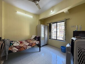 Bedroom in 2 BHK Apartment at Seawoods – for Rent