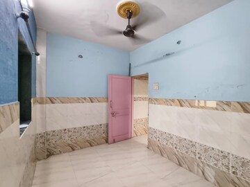 Room in 1 BHK Apartment at Seawoods – for Rent