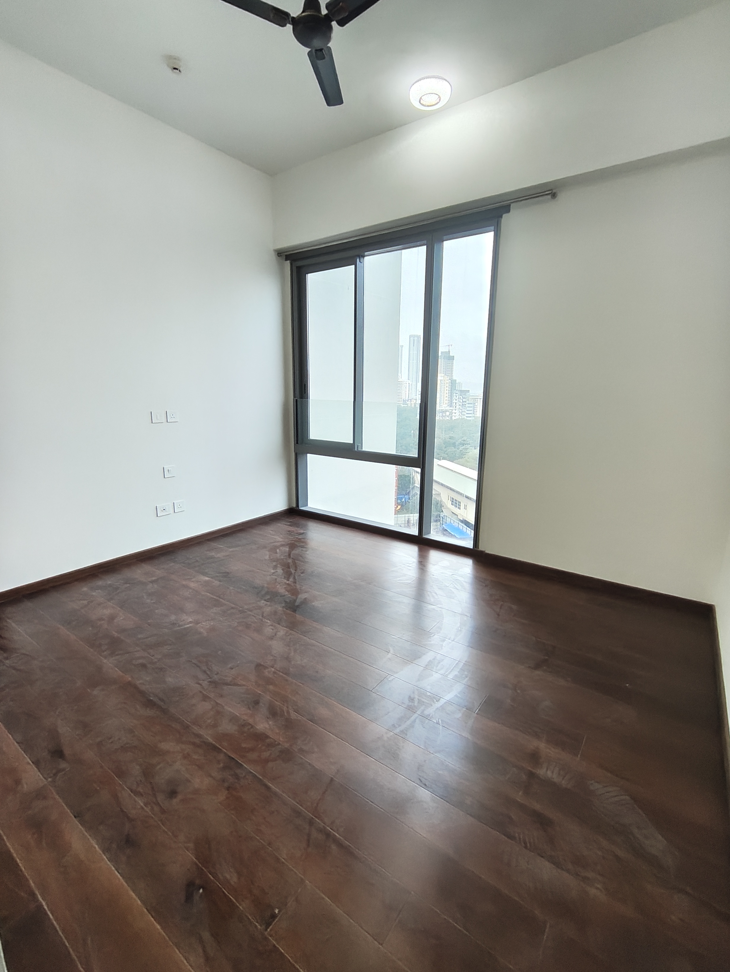 2 BHK Apartment For Rent in Piramal Mahalaxmi
