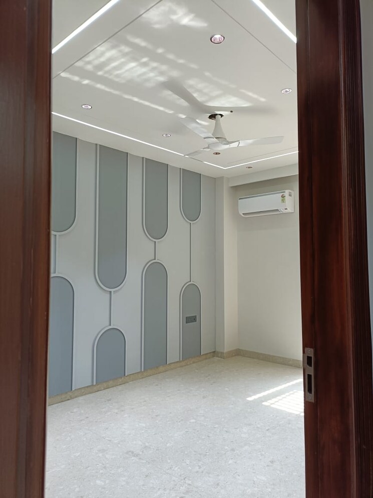 Room, unitech-south-city-ii 3 Bedroom 1750 Sq.Ft. Builder Floor In Sector 50 Gurgaon 9311255