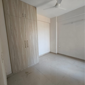 Room in 2 BHK Apartment at Shree Vardhman Green Court, Sector 90 – for Rent
