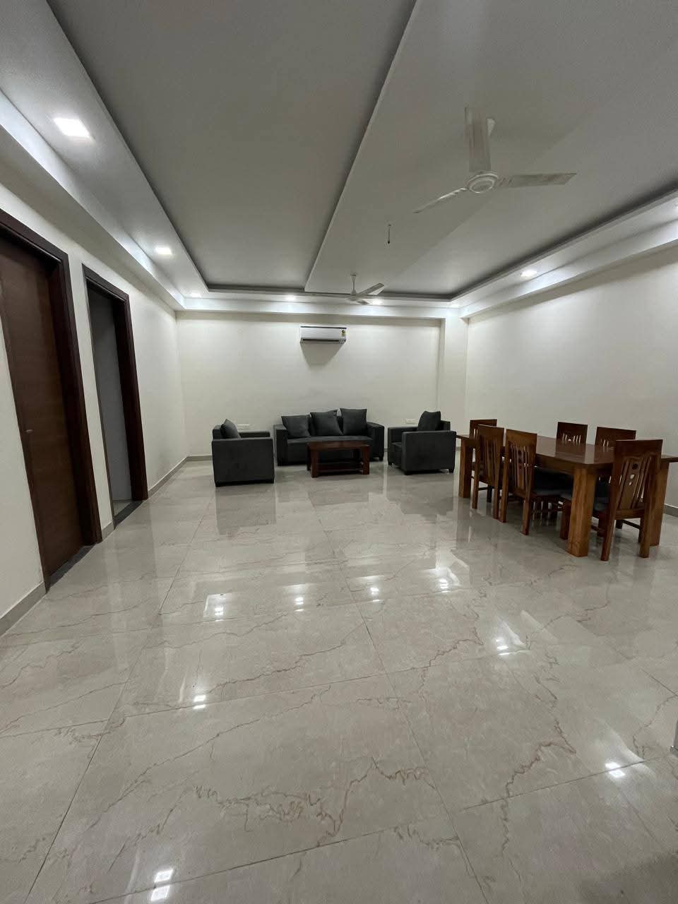 3 BHK Builder Floor For Rent in Gulmohar Park 