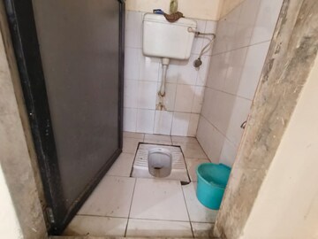 Bathroom in 1 BHK Apartment at Seawoods – for Rent