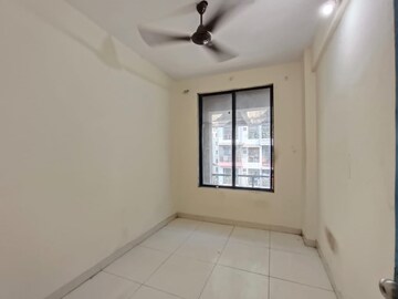 Room in 1 BHK Apartment at Seawoods – for Rent