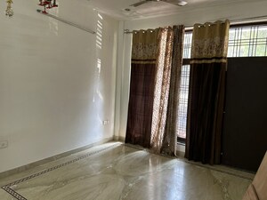 Building Lobby in 2 BHK Builder Floor at Kohli One Malibu Town, Sector 47 – for Rent