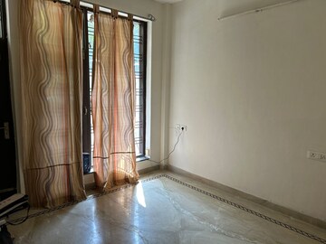 Room in 2 BHK Builder Floor at Kohli One Malibu Town, Sector 47 – for Rent