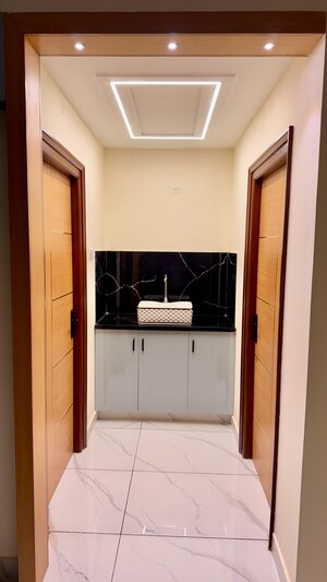 Room in 2 BHK Apartment at Mahatma Gandhi Inner Ring Road – for Sale