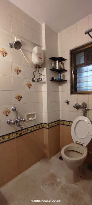 Master Bedroom in 2 BHK Apartment at Mulund East – for Sale