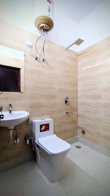 Bathroom in 2 BHK Builder Floor at Sector 39 – for Rent