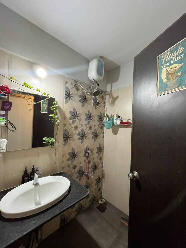 Bathroom, kolte-patil-beryl 2 Bedroom 1115 Sq.Ft. Apartment In Kharadi Pune 9311358