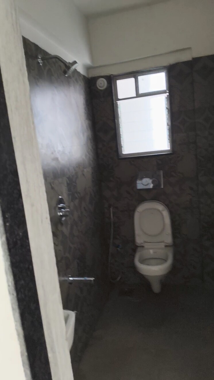 Bathroom, lower parel west 1 Bedroom 380 Sq.Ft. Apartment In Lower Parel West Mumbai 9311371