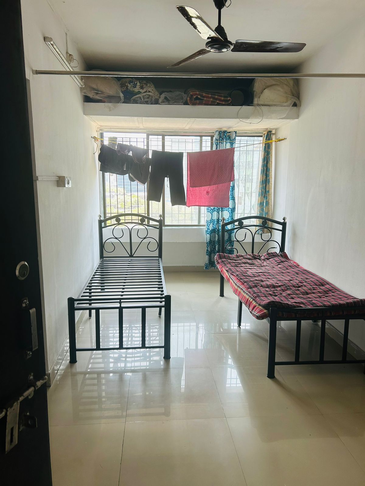 1 BHK 350 Sq.Ft. Apartment in Mahalaxmi CHS Worli