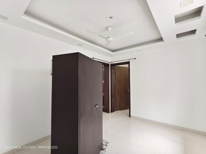 Room in 1 BHK Apartment at Sector 23 Dwarka – for Rent
