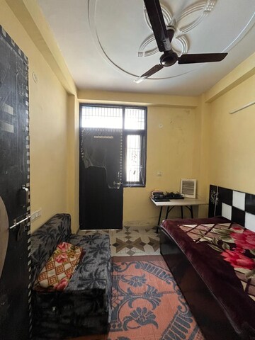 Bedroom in 2.5 BHK Builder Floor at Acharya Niketan – for Rent