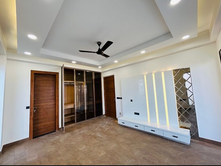 Room, unitech-arcadia 4 Bedroom 3250 Sq.Ft. Builder Floor In South City 2 Gurgaon 9311393
