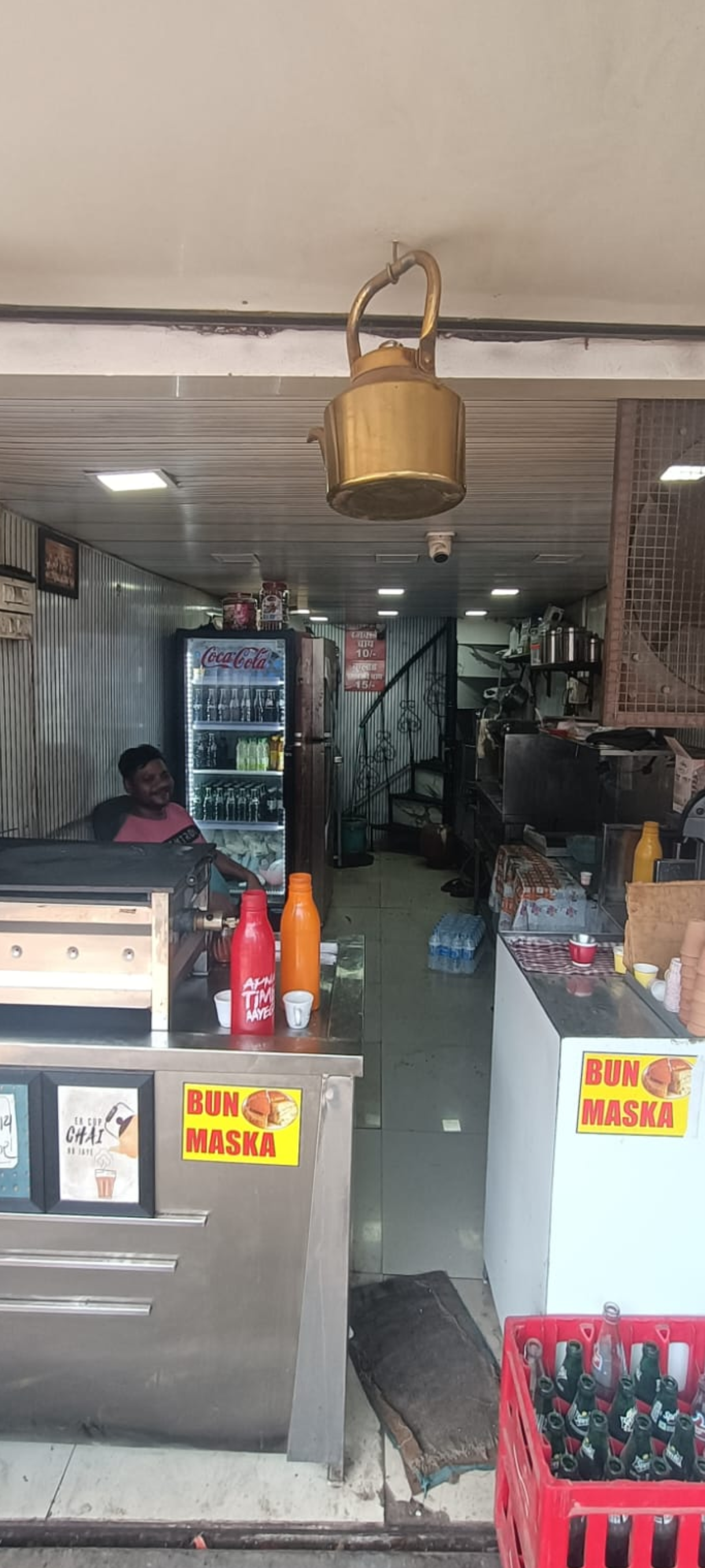 Retail Shop For Rent in Chembur Naka Sion Tromby 