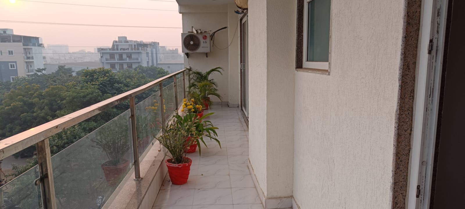 4 BHK + Servant Room 2250 Sq.Ft. Builder Floor in Vipul World Plots