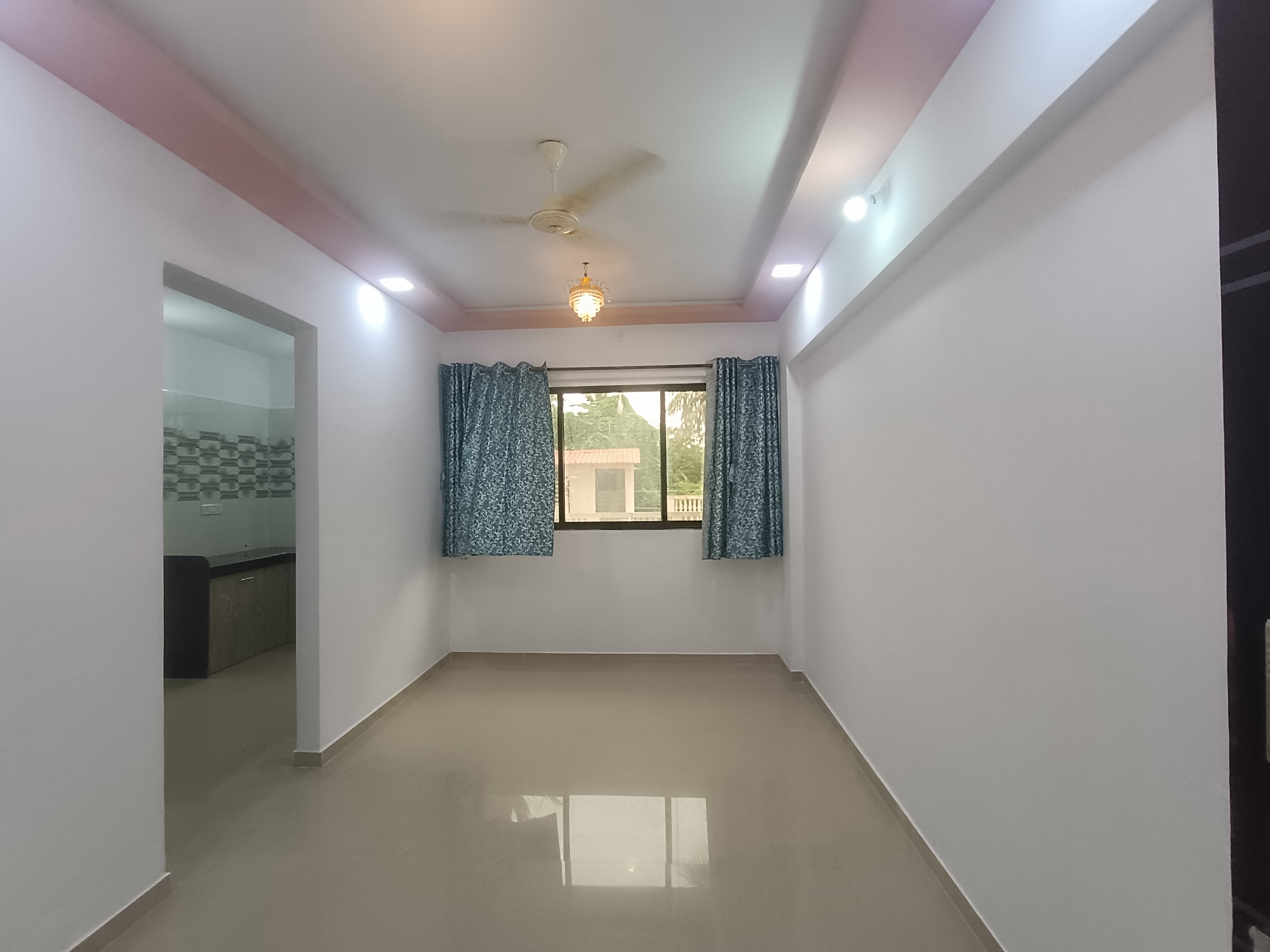 1 BHK + Extra Room Apartment For Sale in Palghar