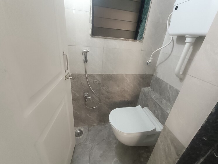 Bathroom, palghar 1 Bedroom 550 Sq.Ft. Apartment In Palghar Palghar 9311428