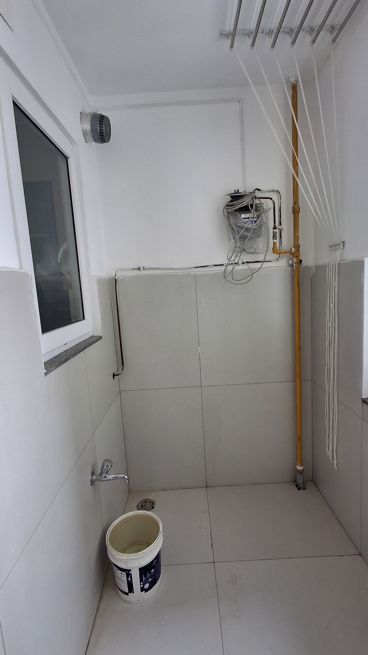 Bathroom, jayabheri-the-nirvana 3 Bedroom 2225 Sq.Ft. Apartment In Gopanpally Hyderabad 9311432