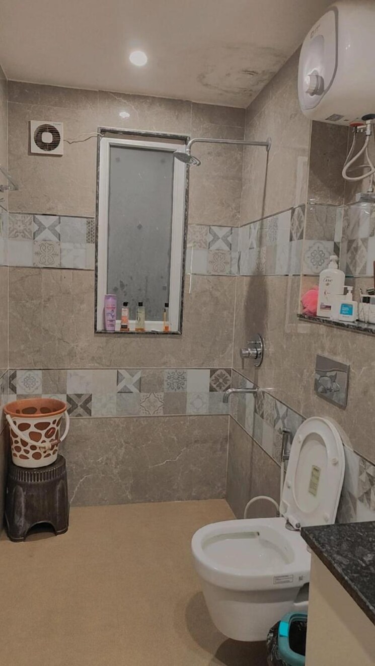 Bathroom, eros-rosewood-city 4 Bedroom 2400 Sq.Ft. Builder Floor In Sector 49 Gurgaon 9311435