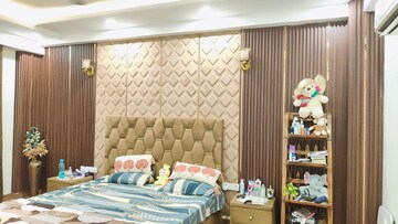 Bedroom in 4 BHK Builder Floor at Eros Rosewood City, Sector 49 – for Rent